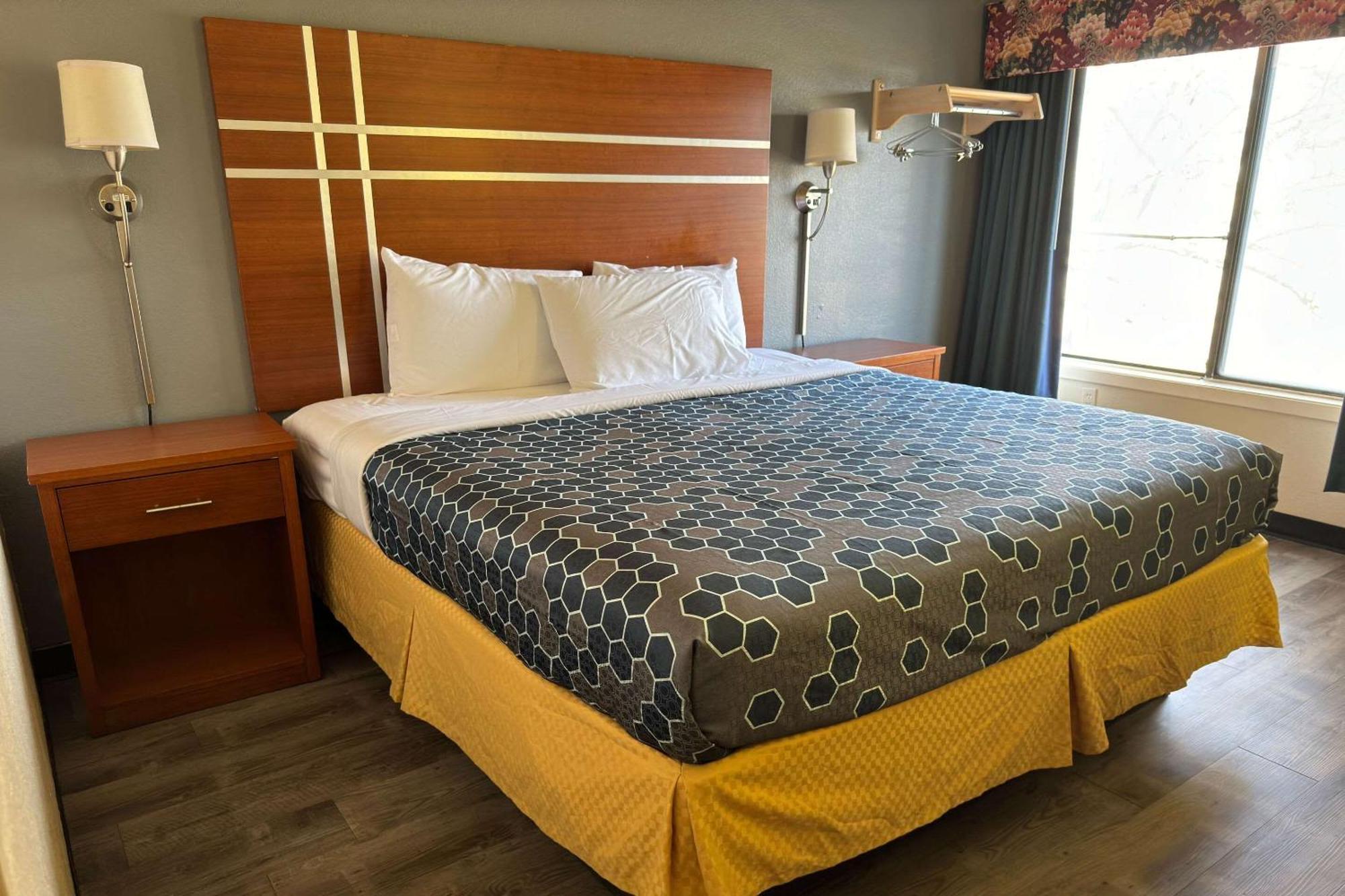 Econo Lodge Waite Park Ngoại thất bức ảnh